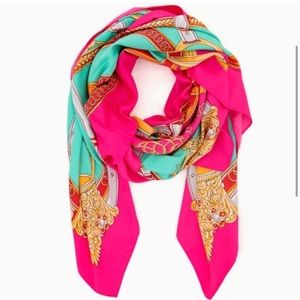 Tuckernuck Pomander Place Susette Scarf